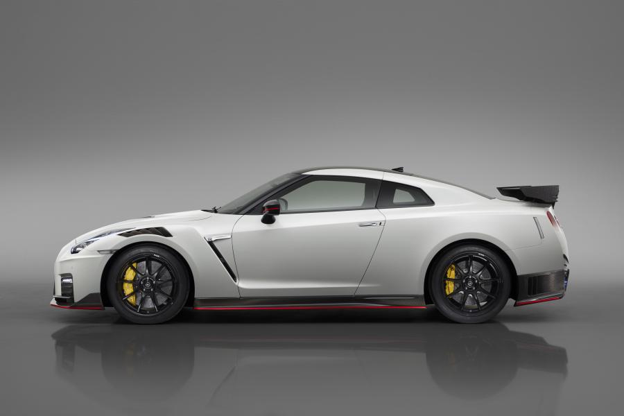  Nissan GT-R Nismo (R35) 2019 года  (WW) (фото 7 из 81)
